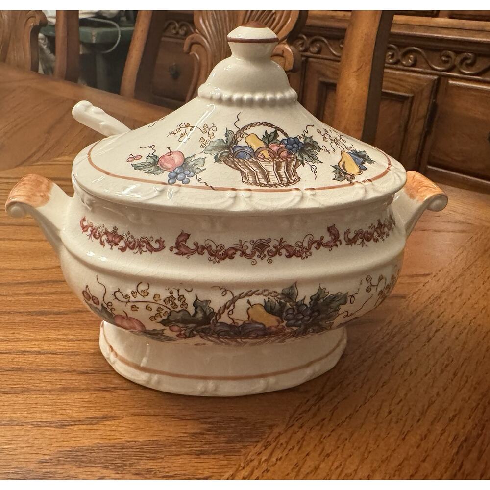 Vntg. Ceramic Soup/Gravy Tureen Fruit Basket Pattern Glazed Oval w/ Lid & Ladle